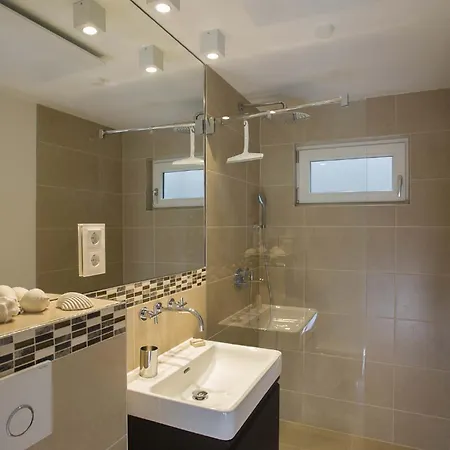 Erich-johannsen-wai 7